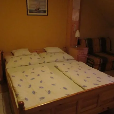 Vendégház Tavi-fészek 3*