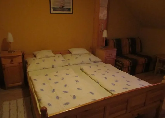 Guest house Tavi-feszek Fogado 3*